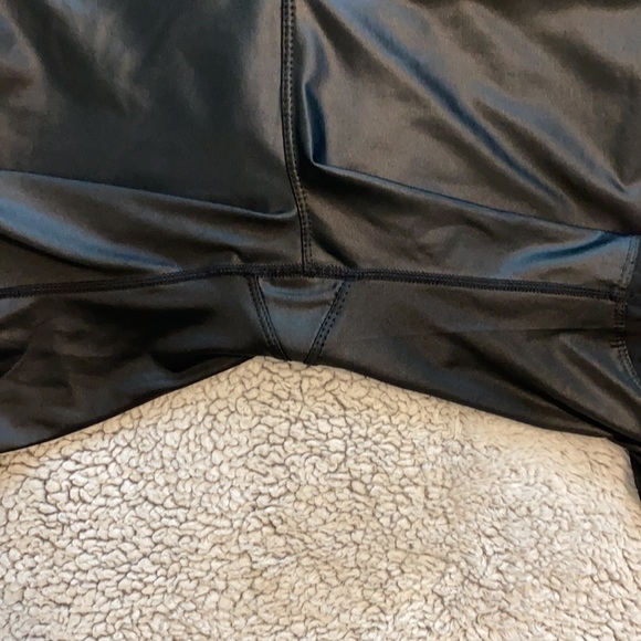 Nylora | Black Mesh Panel ‘Cypher’ Bike Short - Picture 7 of 7